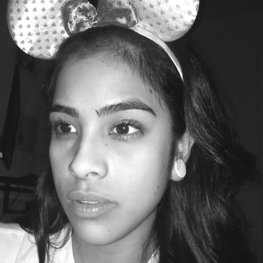 Amy Enriquez Photo 4