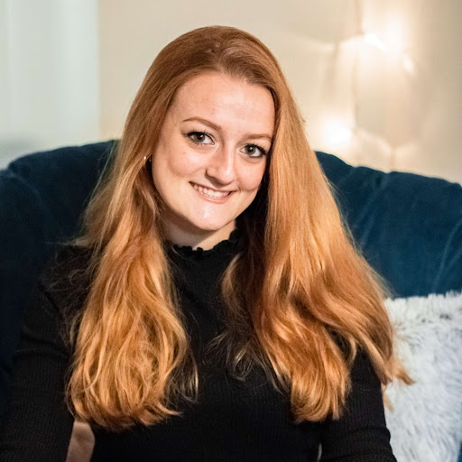 Alyssa Garrett Photo 20