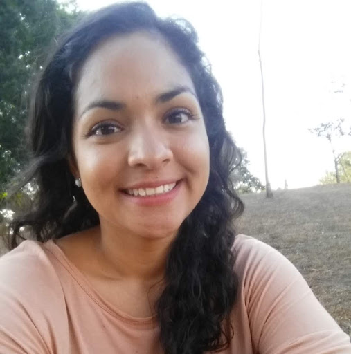 Kelly Salinas Photo 12