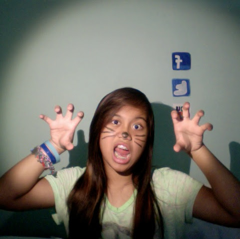 Samantha Howell Photo 23