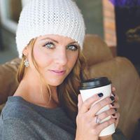 Ashley Larsen Photo 46