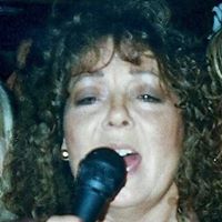Anita Warren Photo 20