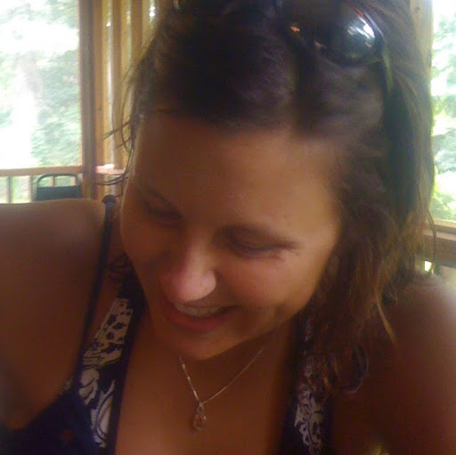 Laura Bryant Photo 25