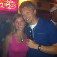 Stephanie Becker Photo 27