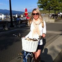 Anna Davidson Photo 17