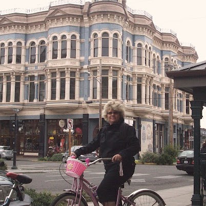 Debbie Roth Photo 27