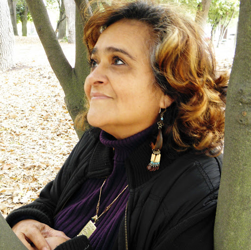 Sandra Lugo Photo 24
