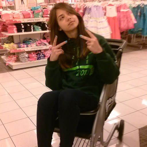 Sarah Hackett Photo 8