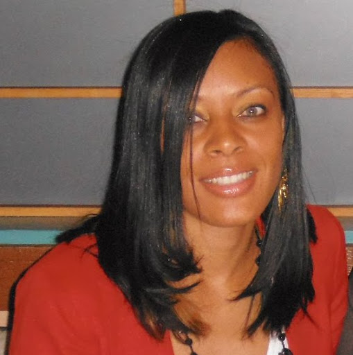 Robyn Fernandez Photo 8