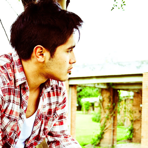 Cristian Moreno Photo 31