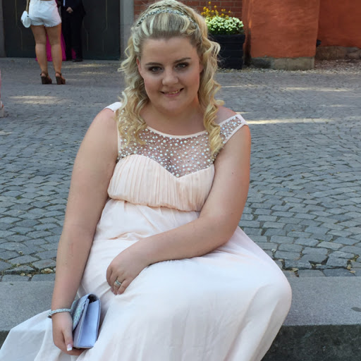 Rebecca Andersen Photo 12