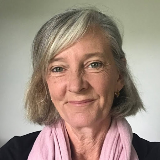 Linda Ward Photo 43