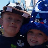 Laura Burroughs Photo 15