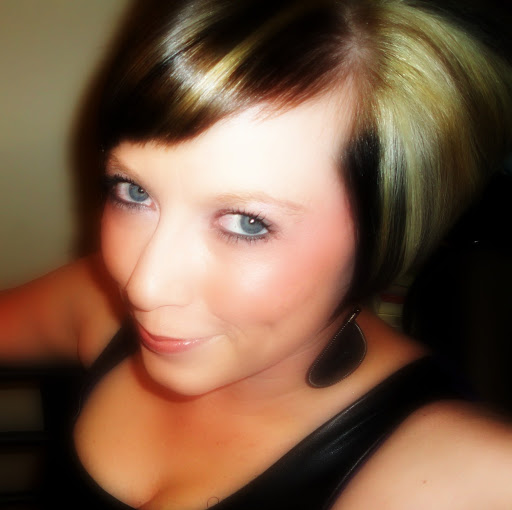 Erin Zimmer Photo 13