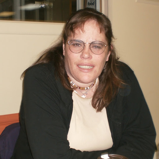 Anne Saunders Photo 26