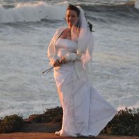 Julie Schrader Photo 9