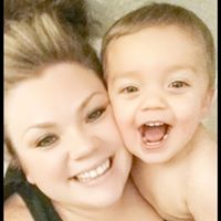 Sarah Settle Photo 23