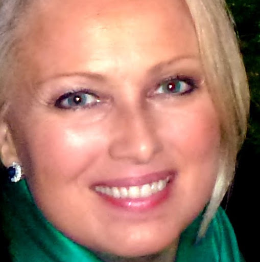 Lisa Atkinson Photo 11