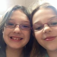 Michelle Hopkins Photo 15