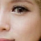 Annie Lewis Photo 23