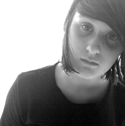 Victoria Blevins Photo 27