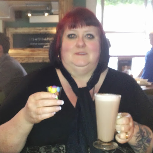 Tracey Ward Photo 29