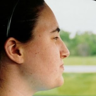 Sarah Lindsay Photo 19