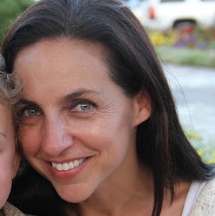 Julie Skaggs Photo 12