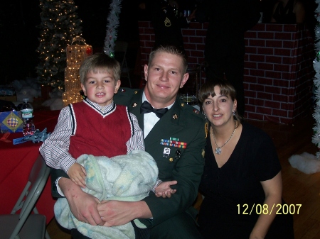 Kristin Hayes Photo 36