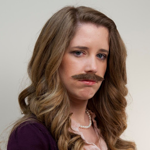 Jessica Howard Photo 18