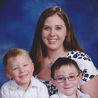 Emily Childers Photo 31