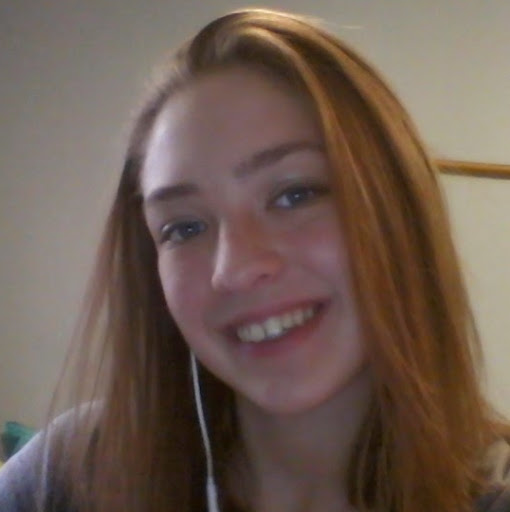 Emma Howell Photo 22