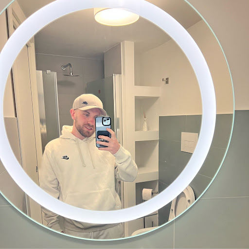 Ben Godfrey Photo 24