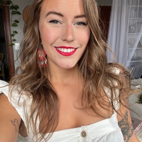 Samantha Schultz Photo 18