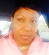 Jacqueline Smith Photo 17