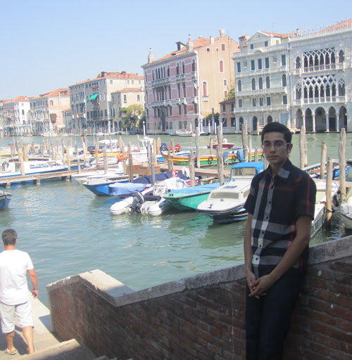 Mohamad Hussein Photo 29