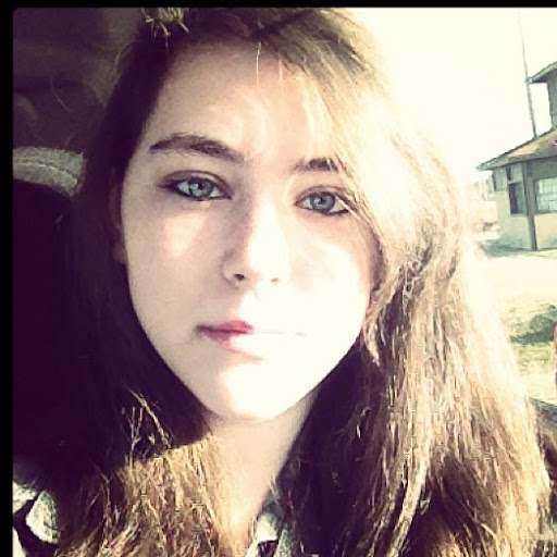 Elizabeth Ryan Photo 18