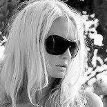 Nicole Jaeger Photo 15