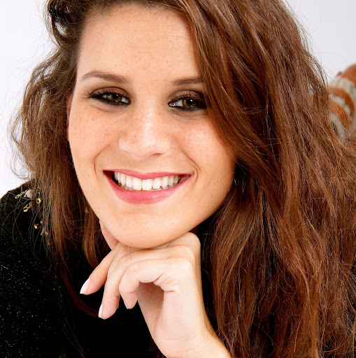 Rebecca Burger Photo 34