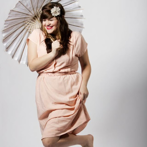 Laura Hendrick Photo 11