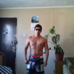 Robin Castillo Photo 33