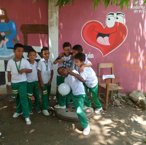 Ronald Roman Photo 27