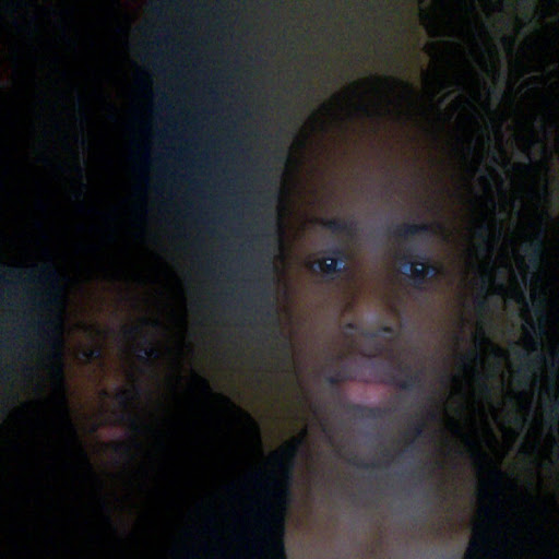 Derek Holmes Photo 35