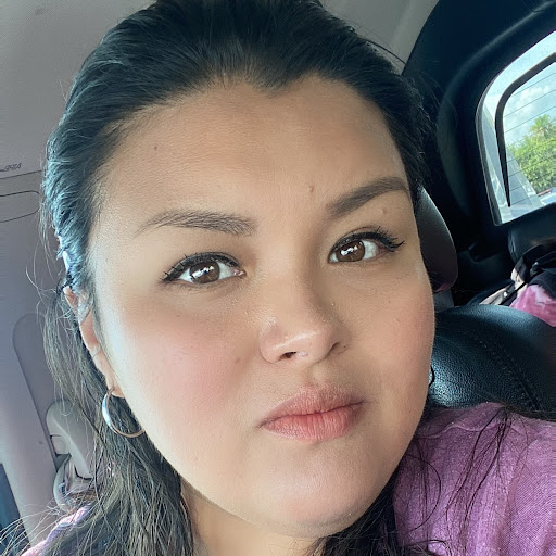 Loretta Martinez Photo 33