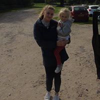 Aimee Weston Photo 8
