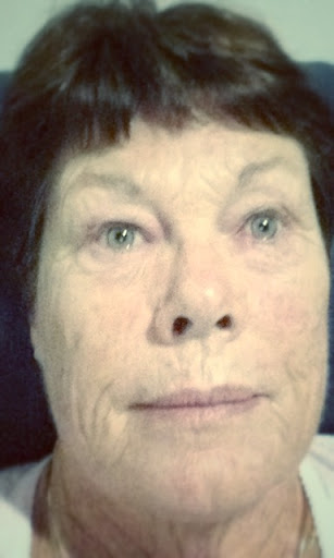 Julie Rowlands Photo 6