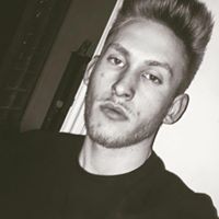 Laurie Nash Photo 26