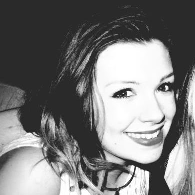 Megan Davies Photo 36