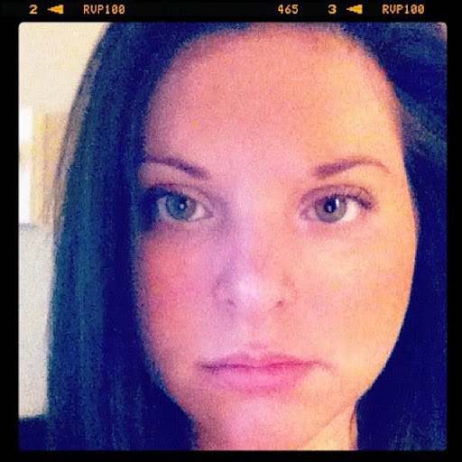Michelle Calhoun Photo 27