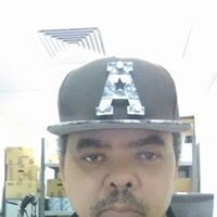 Robert Henshaw Photo 17